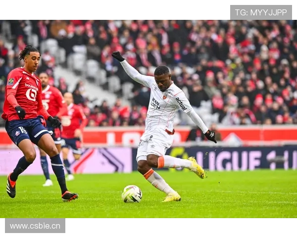 瓦拉内在球队中的关键贡献持续提升，助力球队争夺新赛季佳绩